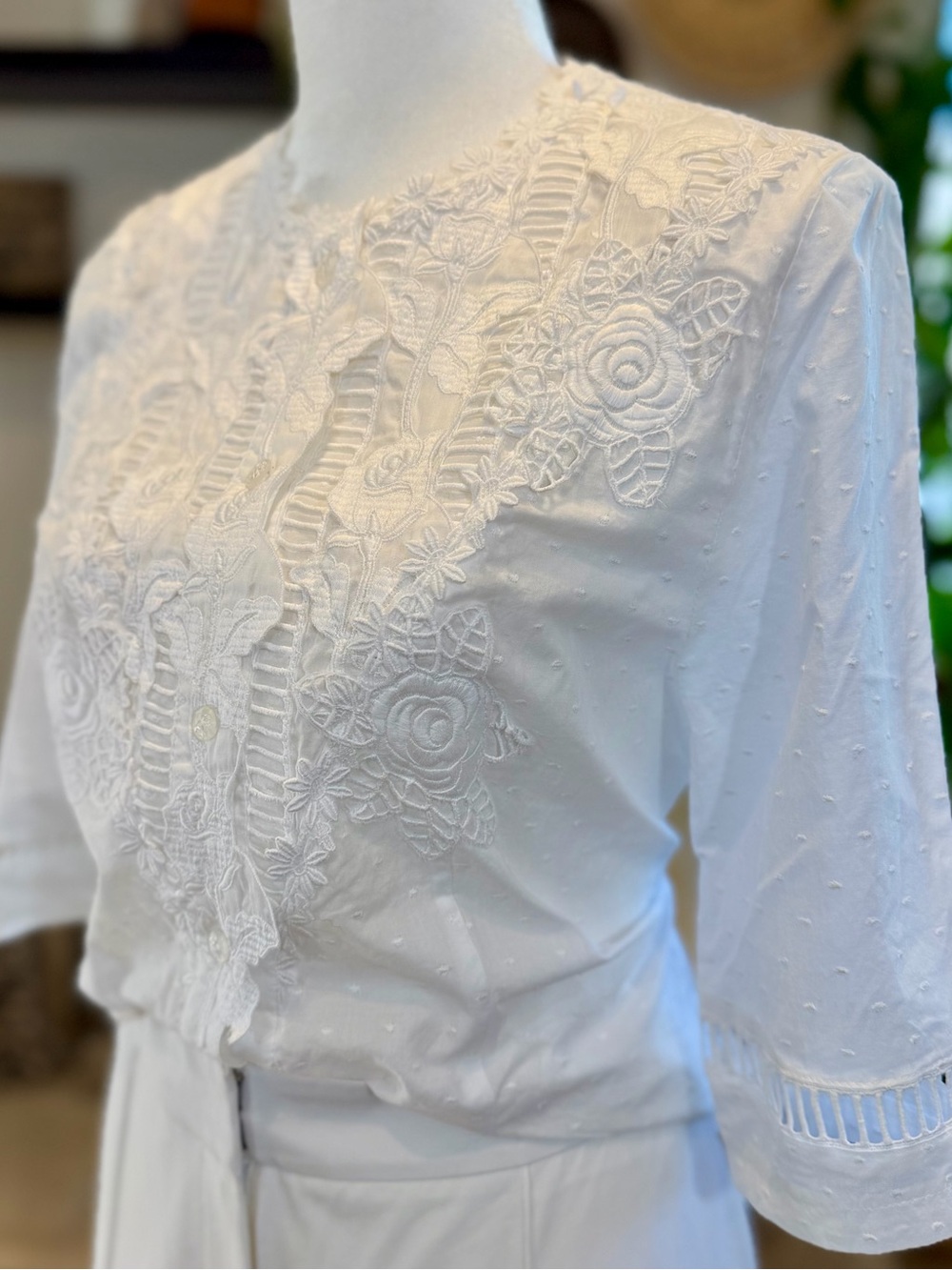 Eyelit Lily Blouse Tokyo Harajuku Cotton Floral White Embroidered Blouse S